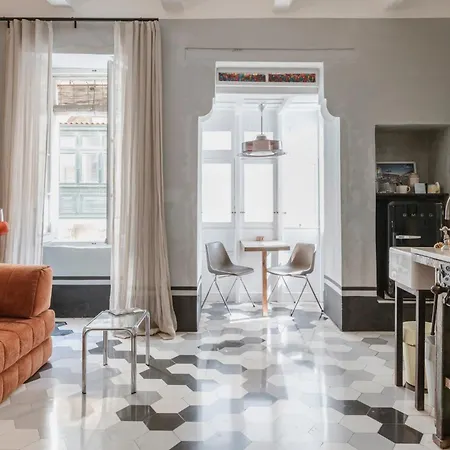 Apartment Retro Pad By Vintage *