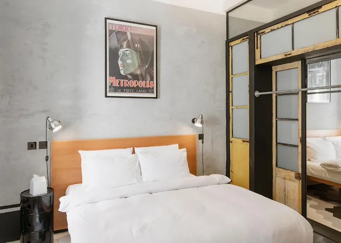 Retro Pad By Vintage * Valletta